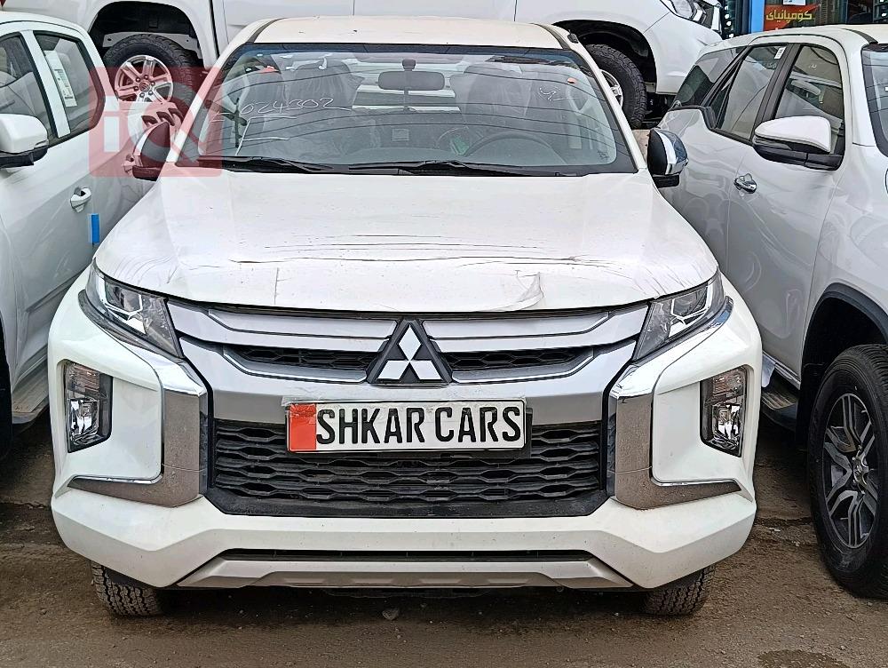 میتسوبیشی L200